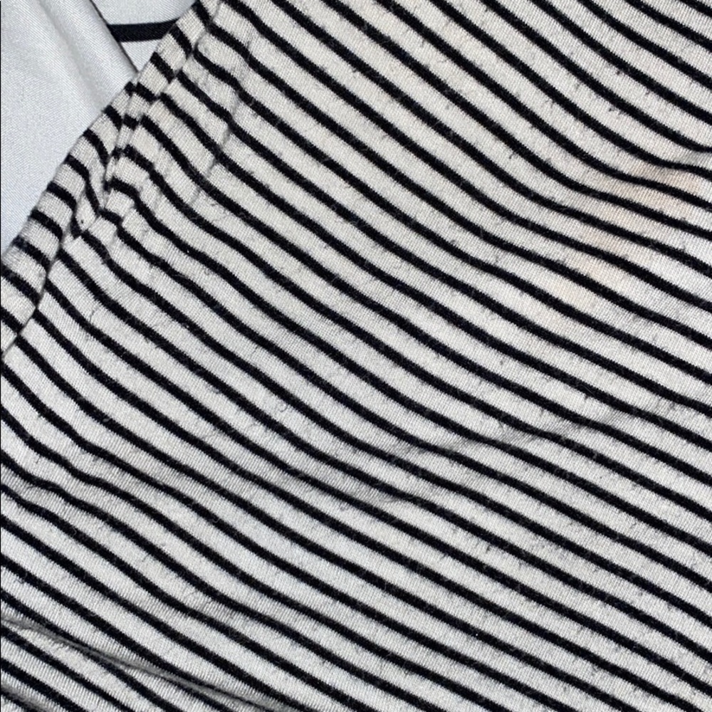 Cropped Tee - Picture 5 of 5